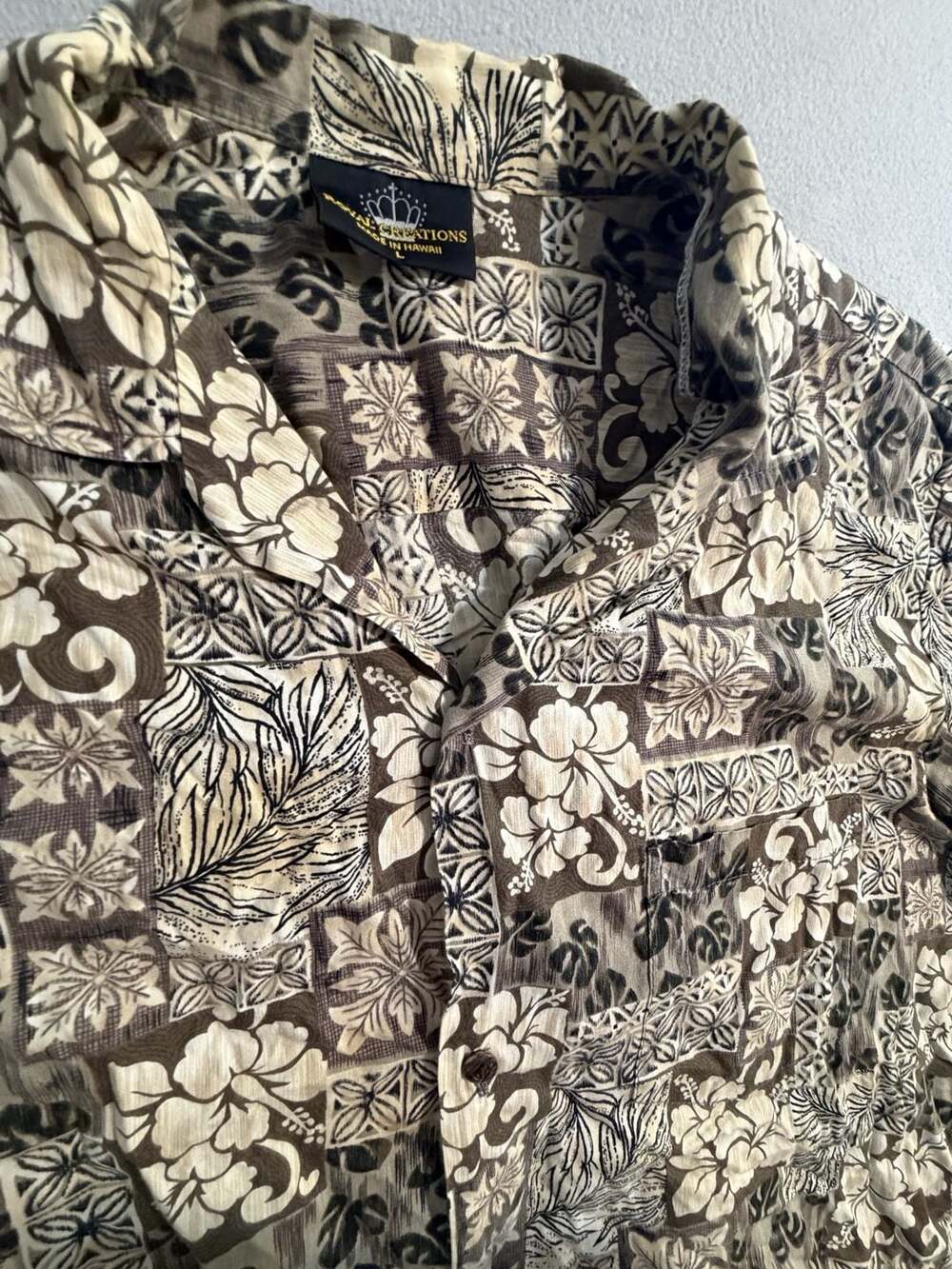 Vintage Royal Creations Men's Hawaiian Shirt Brown Floral Print